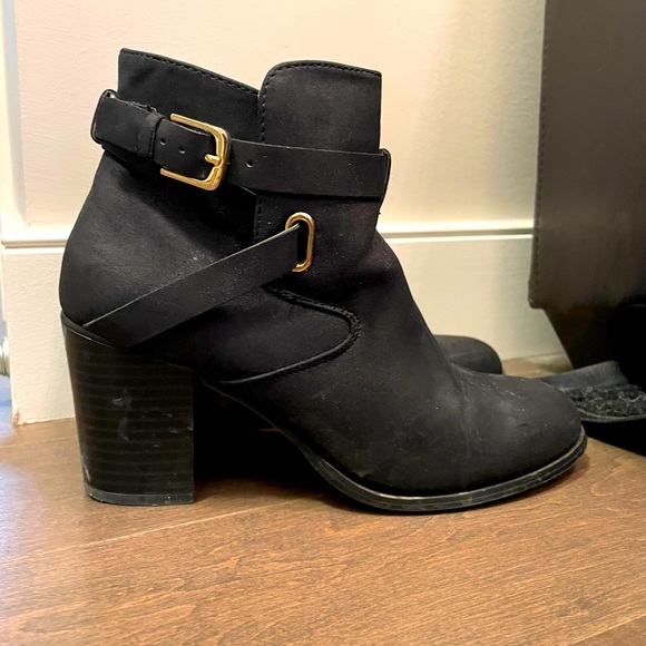 women’s ankle boots - Picture 2 of 5